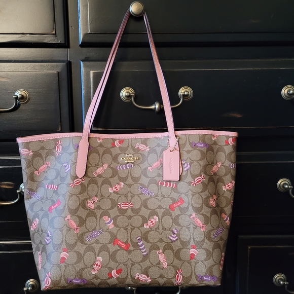 COACH * City Tote In Signature Canvas With Candy Print - Picture 5 of 11